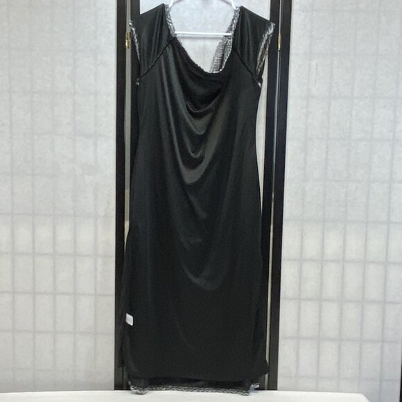 Derek Heart Black Silver Shimmery Greek Key Shift Dress Boat Neck Cap Sleeve 1X - Picture 5 of 14